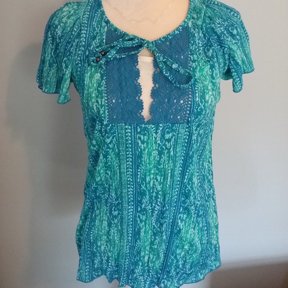 Soft Blue/Green top